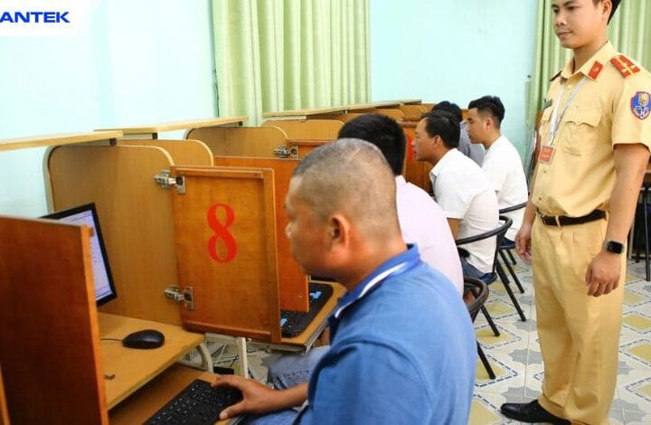 Từ 1/7: Bằng lái xe hết hạn dưới 30 ngày không phải thi lại